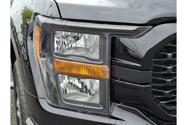 $36897 : Ford F-150 2023 4x4 XL 4dr S image 9