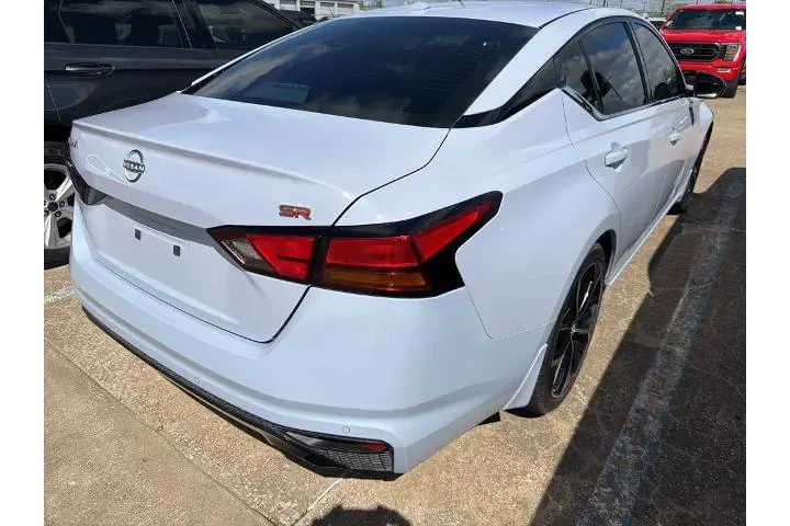 $22647 : Nissan Altima 2024 2.5 SR 4d image 7