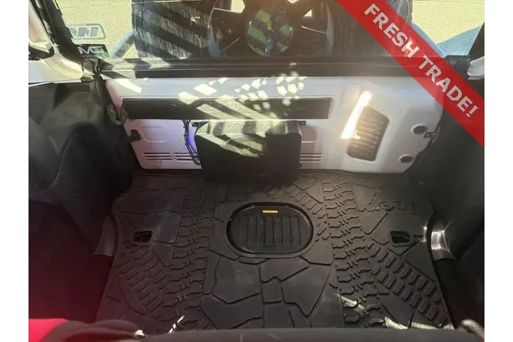 $24874 : Jeep Wrangler Unlimited 2017 image 10