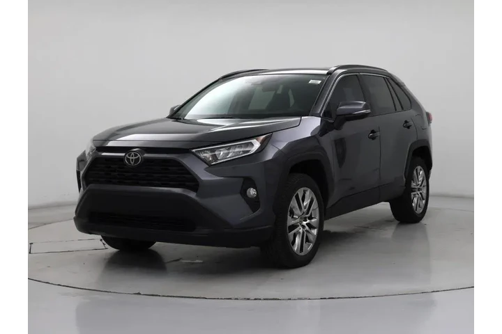 $26998 : Toyota RAV4 2021 XLE Premium image 4