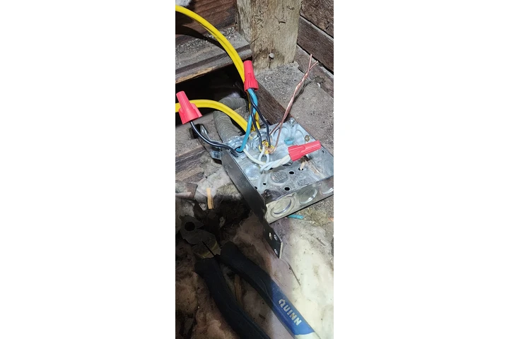 Técnico Electrecista image 8