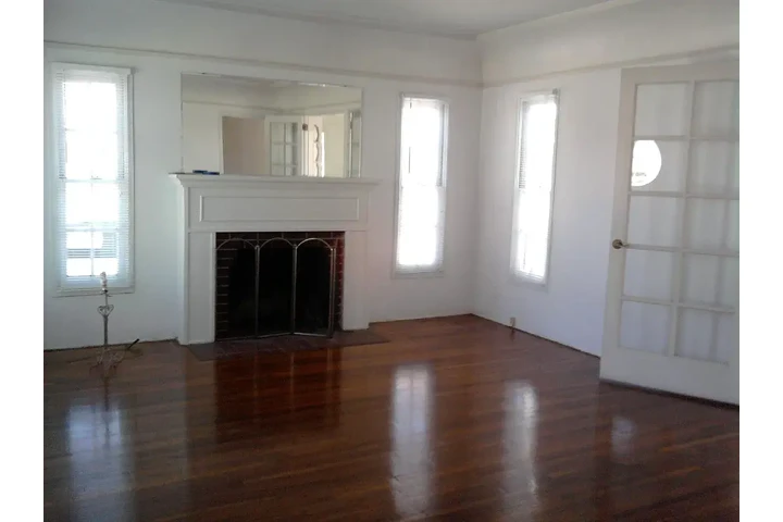 $1400 : Pico Rivera Available!!! image 2