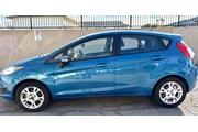 $6900 : En venta Ford fiesta, 2015 thumbnail