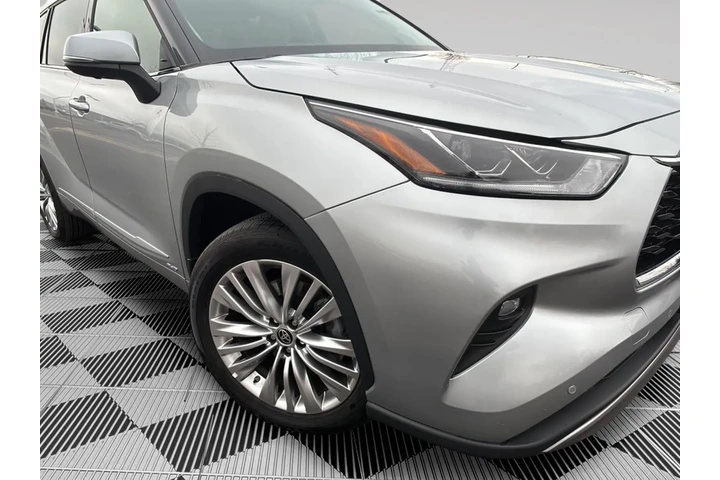 $55000 : Gold Certified2025 Highlander image 4