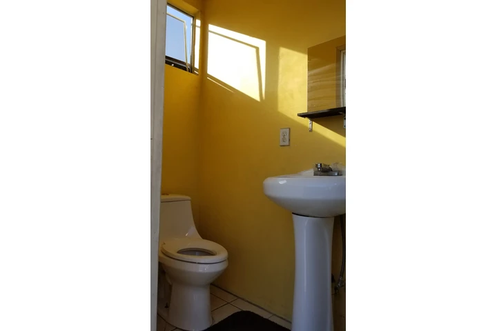 $750 : CUARTO PEQUEÑO/PRIVADO image 4