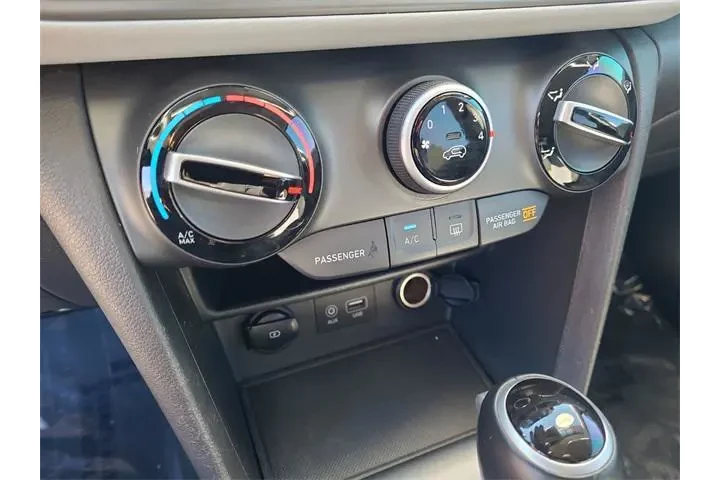 $15991 : Hyundai KONA 2021 SEL 4dr Cr image 7