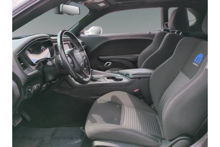 $34000 : Dodge Challenger 2019 image 9