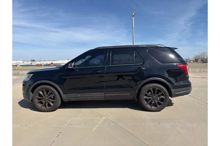 $18222 : Ford Explorer 2018 XLT 4dr S image 8