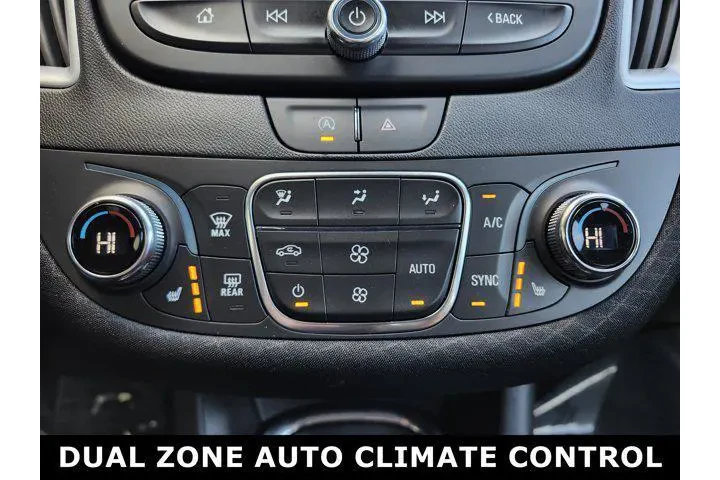 $17237 : Chevrolet Malibu 2024 LT 4dr image 7