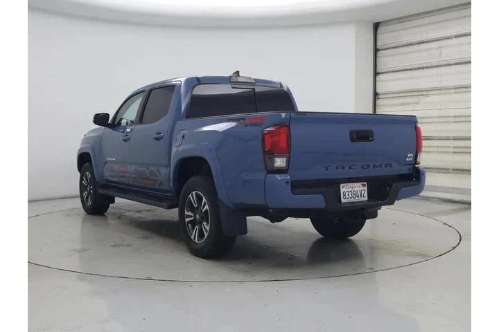 $35998 : Toyota Tacoma 2019 4x4 TRD S image 2