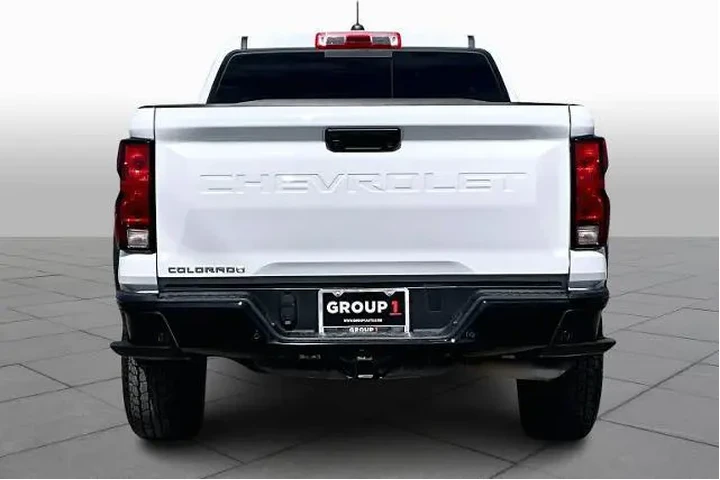 $39530 : Chevrolet Colorado 2026 4x4 image 4