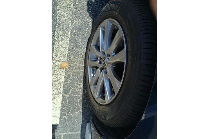 $18271 : Mazda Mazda3 Sedan 2021 2.5 image 9