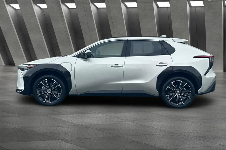 $25500 : Toyota bZ4X 2023 Limited 4dr image 8