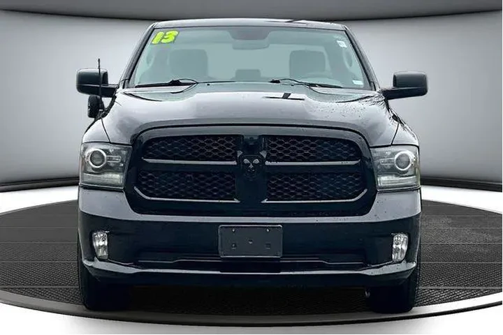 $11000 : Ram 1500 2013 4x4 Tradesman image 2