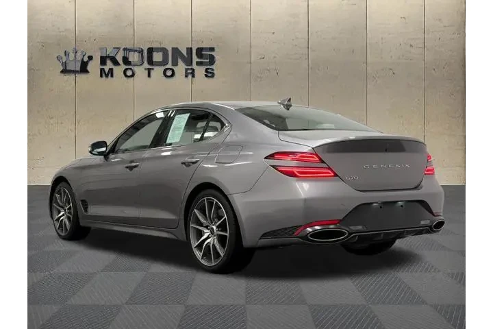 $27500 : Genesis G70 2024 2.5T Standa image 6