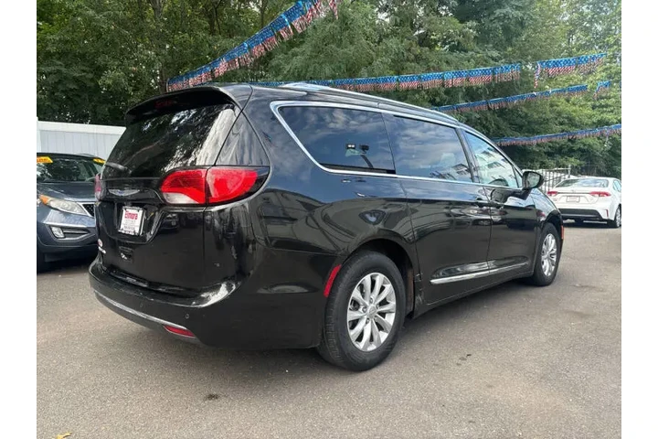 $10999 : 2018 Pacifica Touring L image 7