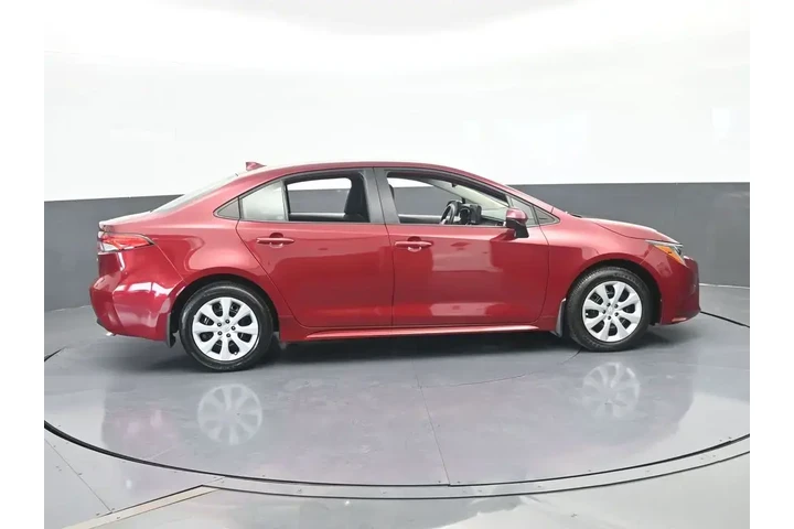 $17996 : Toyota Corolla 2024 LE 4dr S image 7