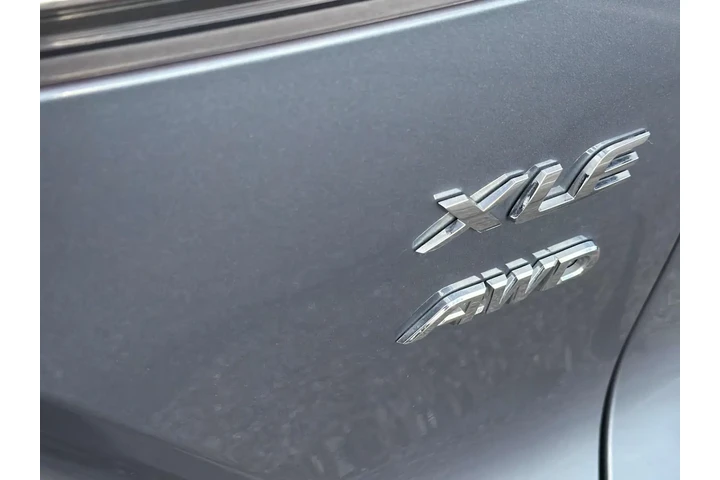 $27063 : Toyota Corolla Cross 2023 AW image 7