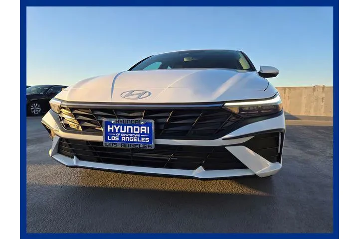 $21765 : Hyundai ELANTRA 2024 SEL 4dr image 9