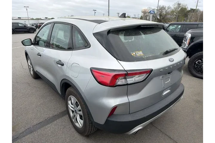 $14992 : Ford Escape 2020 S 4dr SUV image 4