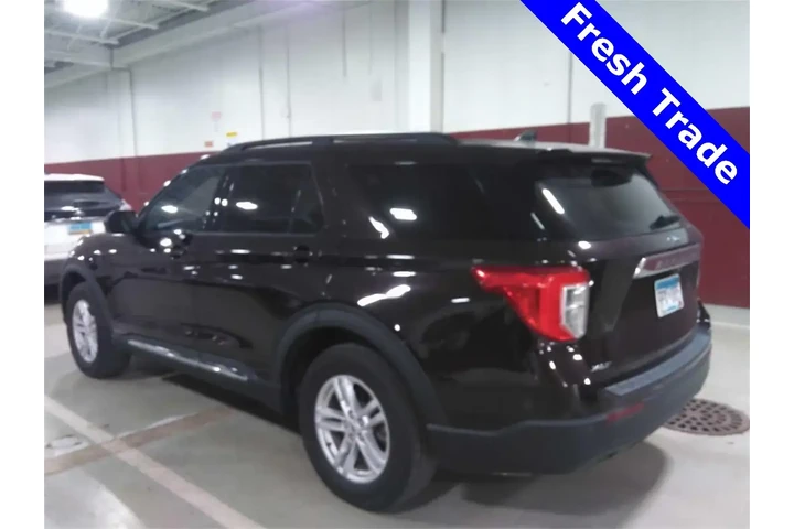 $26899 : Ford Explorer 2023 AWD XLT 4 image 4