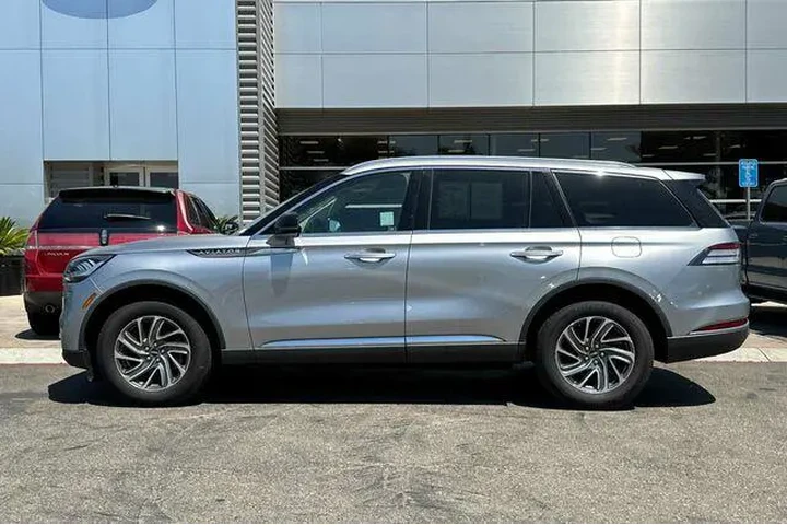 $32355 : Lincoln Aviator 2021 AWD Sta image 7