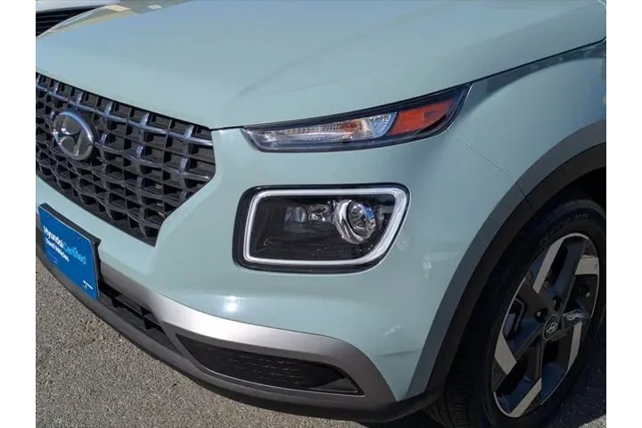 $20923 : Hyundai VENUE 2025 Limited 4 image 9