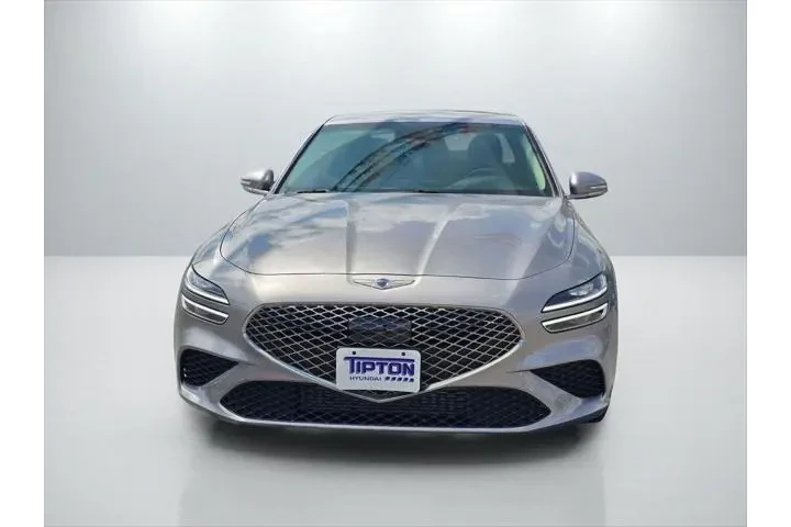 $32999 : Genesis G70 2023 2.0T 4dr Se image 2
