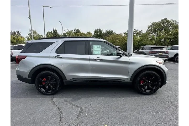 $39500 : Ford Explorer 2022 AWD ST 4d image 4