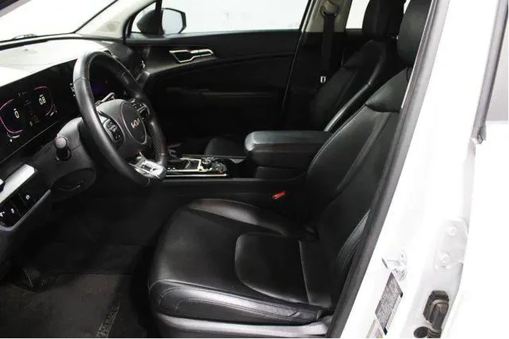 $23915 : Kia Sportage 2023 EX 4dr SUV image 3