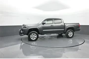 $25961 : Toyota Tacoma 2018 4x4 TRD P thumbnail