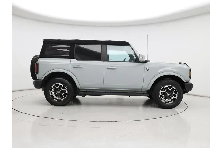 $31998 : Ford Bronco 2022 4x4 Outer B image 7