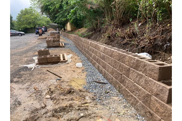 Aguilera Landscaping  Masonry image 5