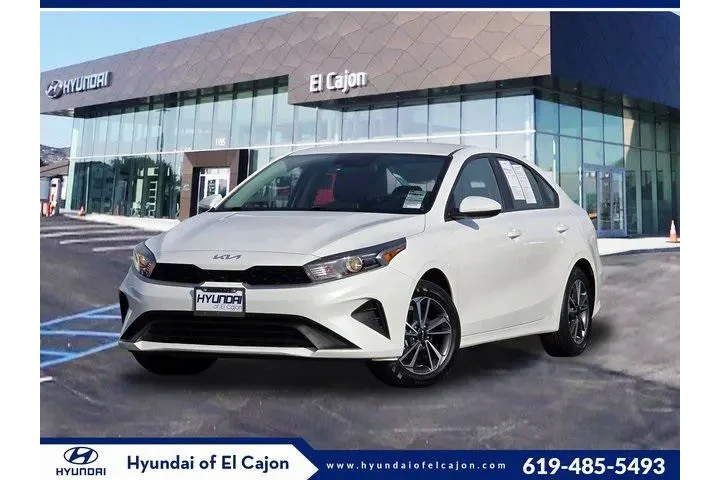 $17900 : Kia Forte 2024 LXS 4dr Sedan image 1