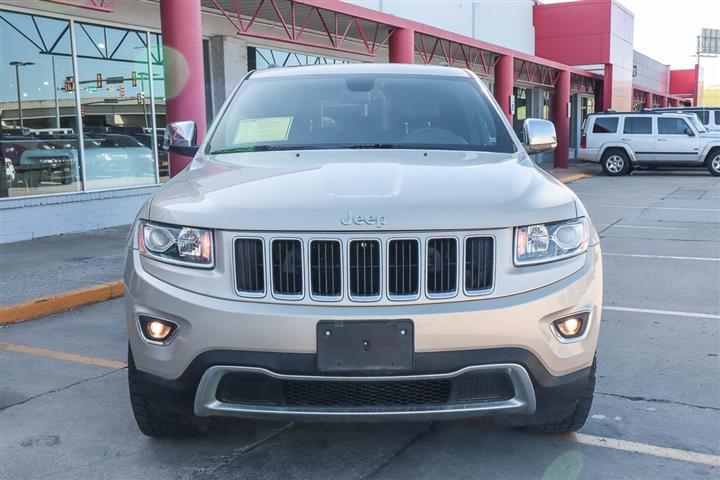 $17988 : 2015 Grand Cherokee Limited image 3