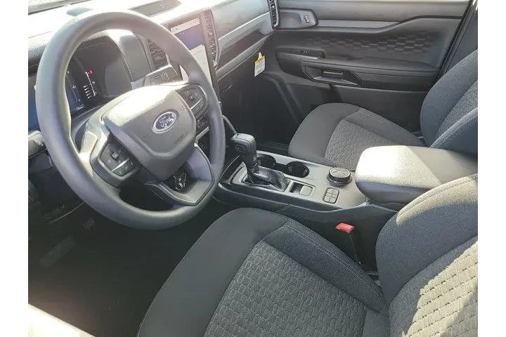 $32500 : Ford Ranger 2024 4x4 XL 4dr image 3