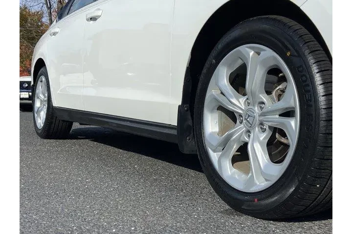 $22050 : Honda Accord 2024 LX 4dr Sed image 8