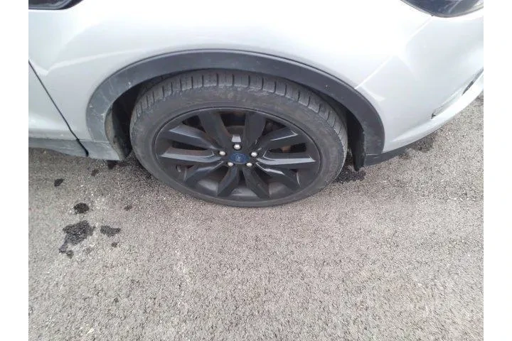 $13242 : Ford Escape 2019 SE 4dr SUV image 8