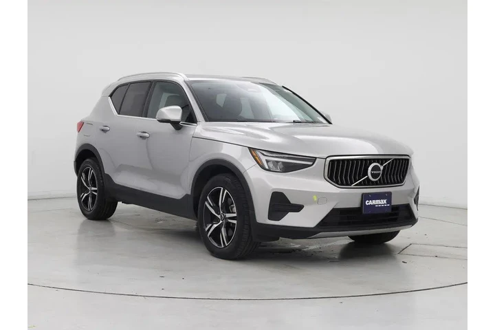 $29998 : Volvo XC40 2024 AWD B5 Core image 1