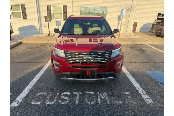 $13381 : Ford Explorer 2017 XLT 4dr S image 1