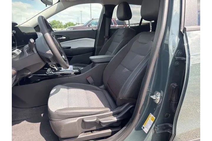 $23982 : Chevrolet Trax 2025 LT 4dr C image 10