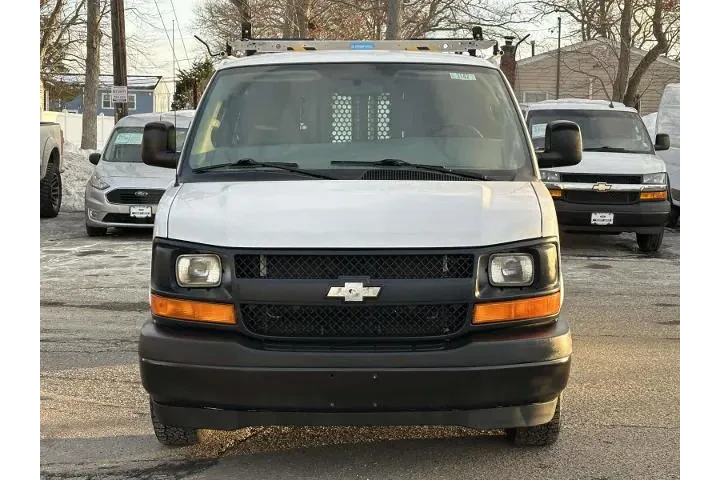 $23895 : Chevrolet Express 2017 2500 image 2