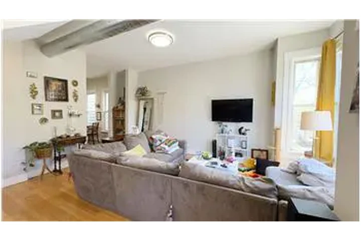 $3495 : Rental property with 4 bedro image 3