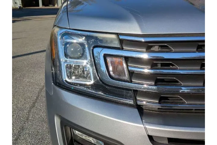 $26399 : Ford Expedition 2020 4x4 XLT image 9