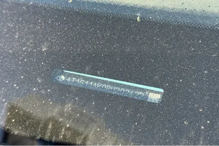 $26250 : Toyota Camry 2024 SE 4dr Sed image 3