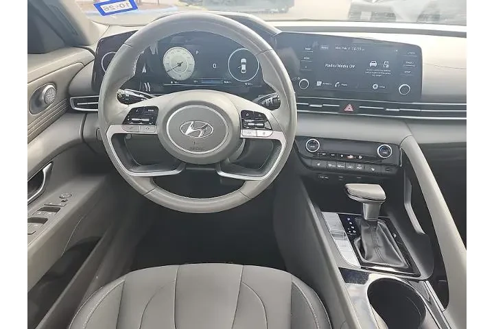 $14998 : Hyundai ELANTRA 2022 SEL 4dr image 6