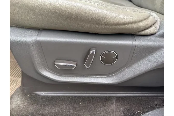 $25433 : Ford Expedition 2018 4x2 Lim image 8