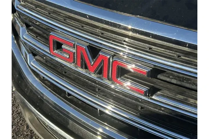 $12994 : GMC Terrain 2019 SLT 4dr SUV image 2