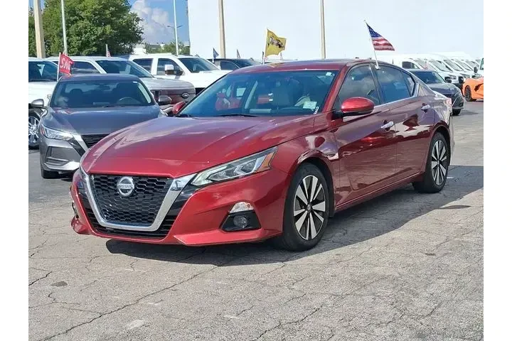 $18990 : Nissan Altima 2021 2.5 SL 4d image 2