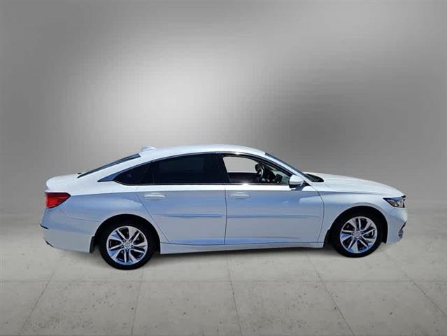 $19390 : Pre-Owned 2018 Honda Accord L image 9